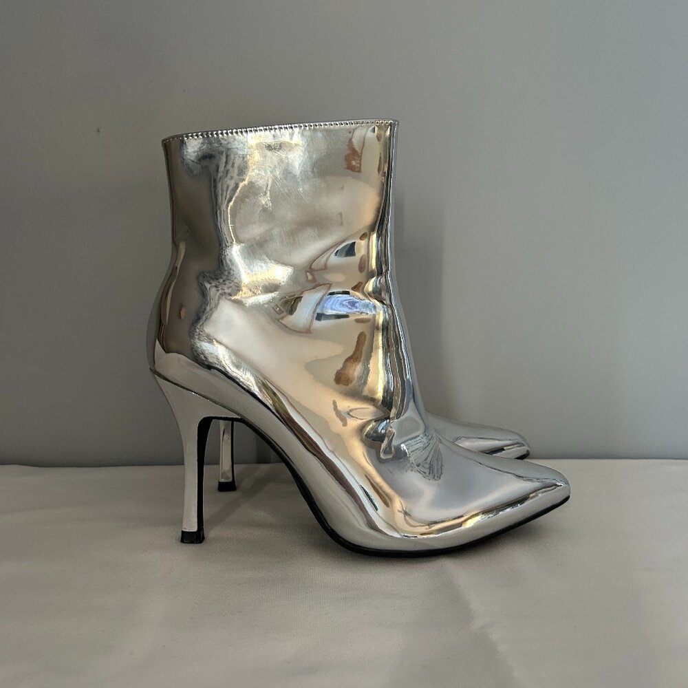 Silver Patent Women's High Heel Ankle Boots Size 7